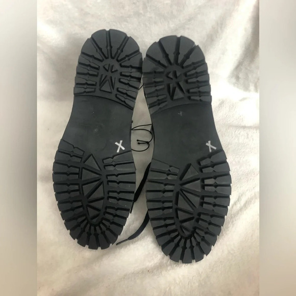 New! Express men’s Black patent Leather lace-up Combat Boots Size 9 - Picture 6 of 7